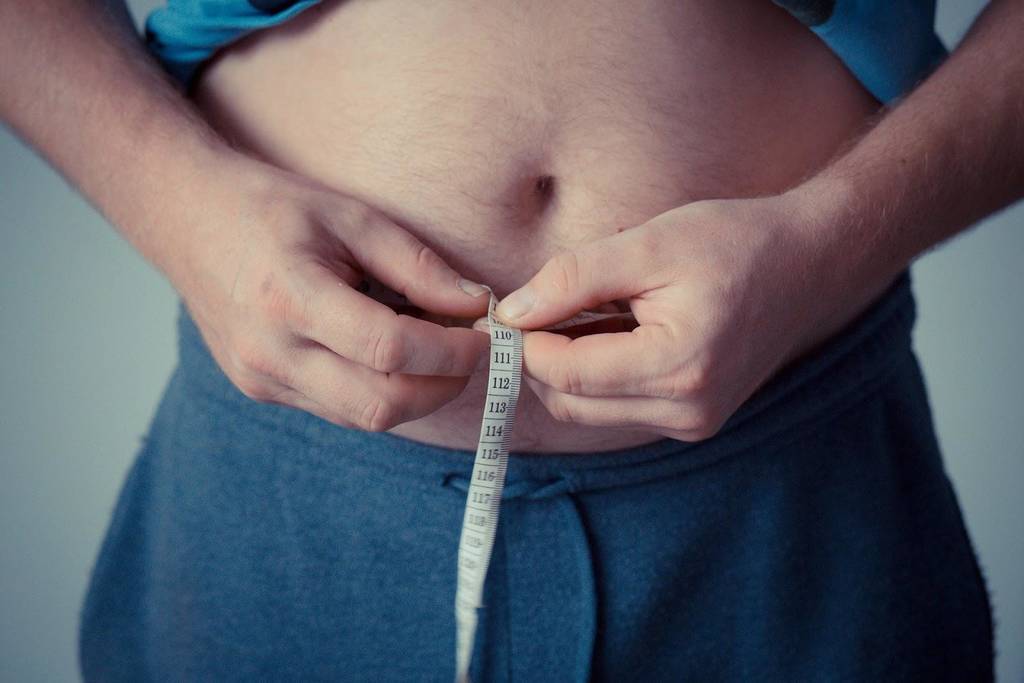 Jak zrzucić zbędne kilogramy bez spiny?