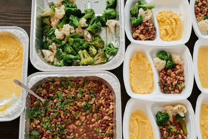 Dieta wegetariańska w cateringu pudełkowym - jak wybrać odpowiedni wariant?