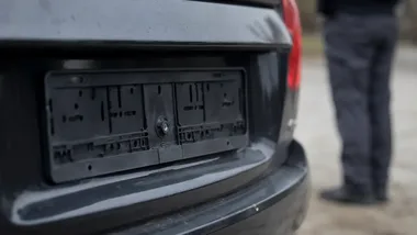 Dodge wart 180 tys. zł zniknął spod Balic. 29-latek z zarzutem