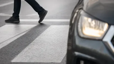 159 zdarzeń na drogach powiatu krakowskiego. Zginął pieszy