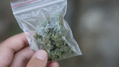 Blisko 100 gramów narkotyków. 42-latek z powiatu krakowskiego usłyszał zarzuty