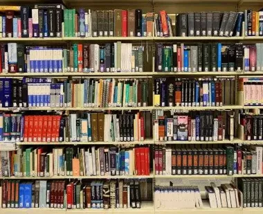 Rodzinna sobota w bibliotece w Krzeszowicach ma pachnieć książkami i rozmową