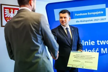 Blisko 600 tys. zł na usuwanie azbestu w gminie Krzeszowice