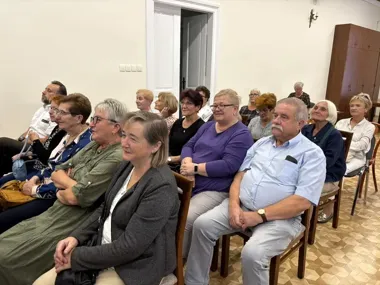 Osiem nowych legitymacji na inauguracji UTW w Krzeszowicach
